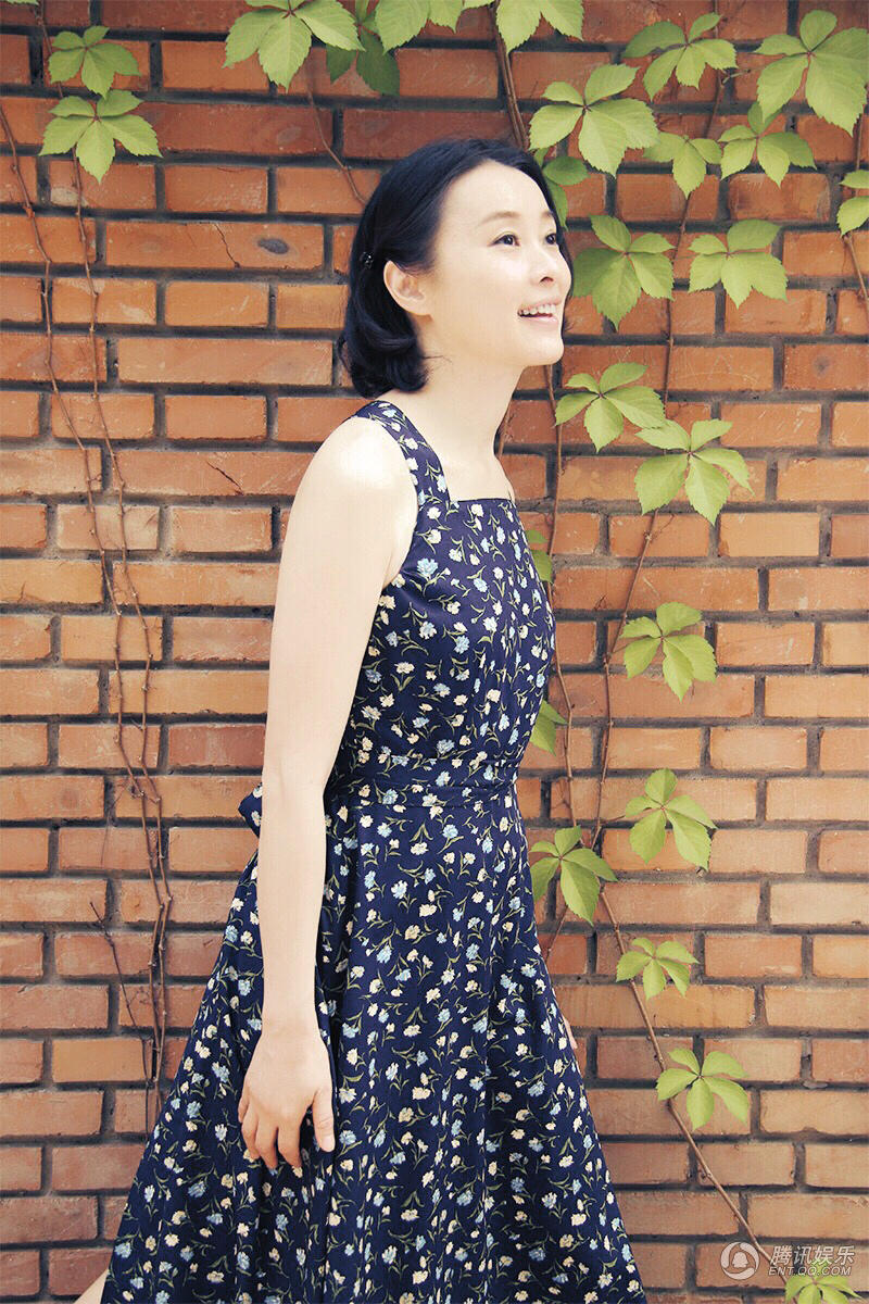 高清:吴越私服大片曝光 文艺女神清新来袭