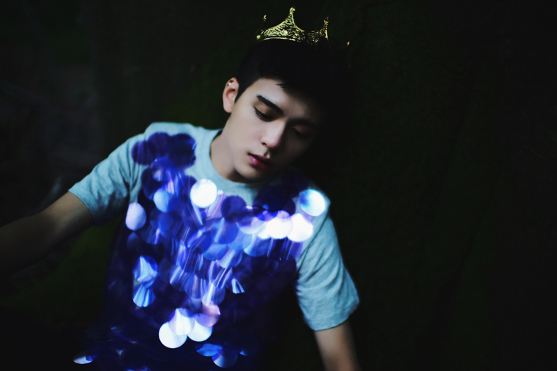 曾舜晞新写真宛若精灵王子 个人官网七夕上线