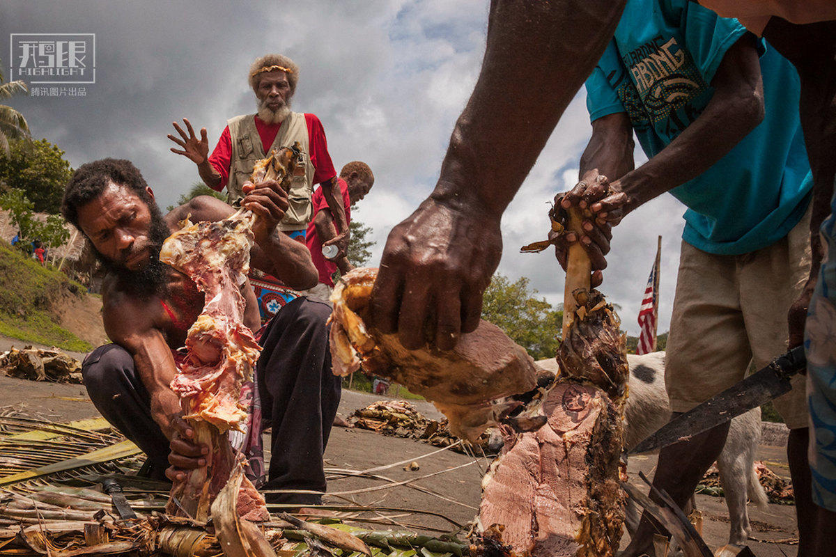 这些小岛居民将西方货物当做宗教崇拜(组图)