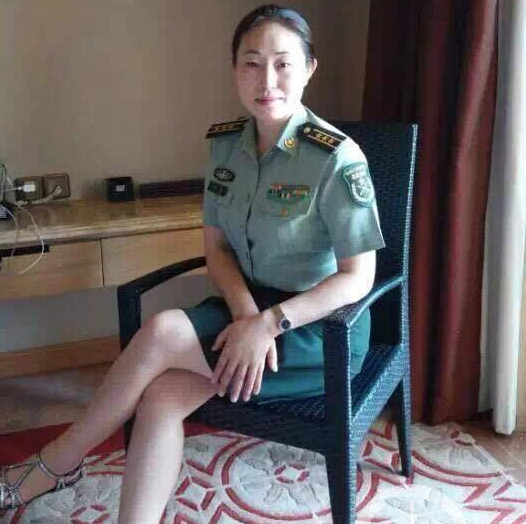 女子假扮军官与机关干部结婚被捕 曾在长沙开店