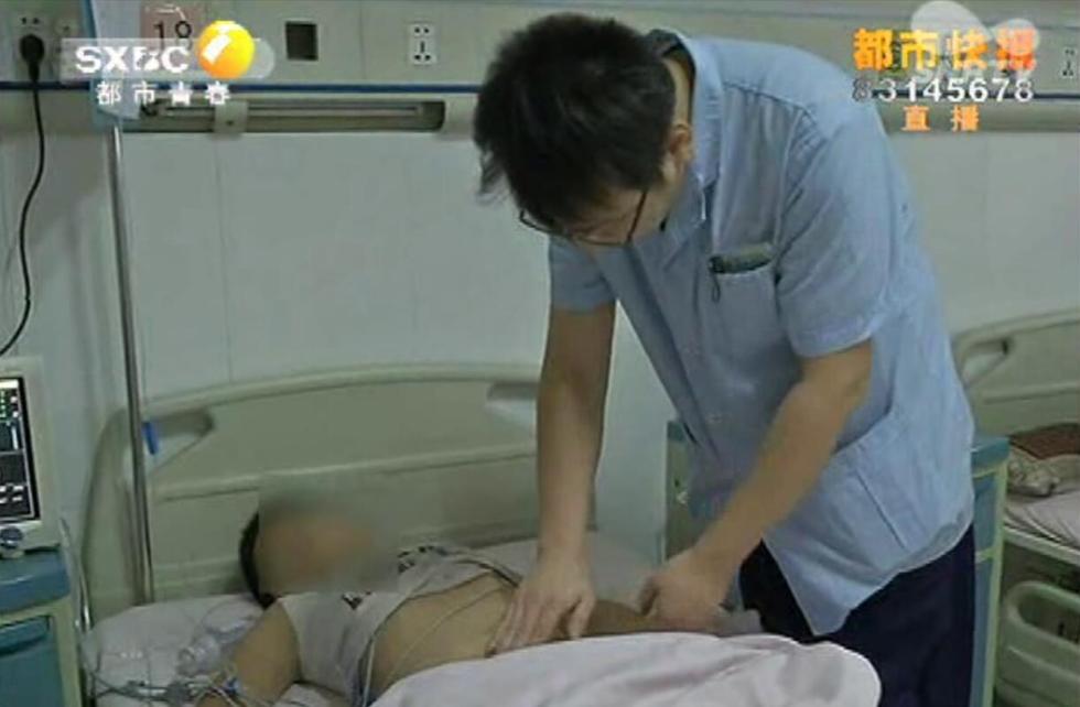 十岁男童缝衣针戳进尿道 手术取针