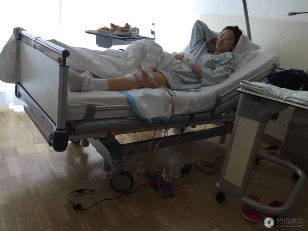 李雪芮腿部手术顺利完成 即将开始康复治疗