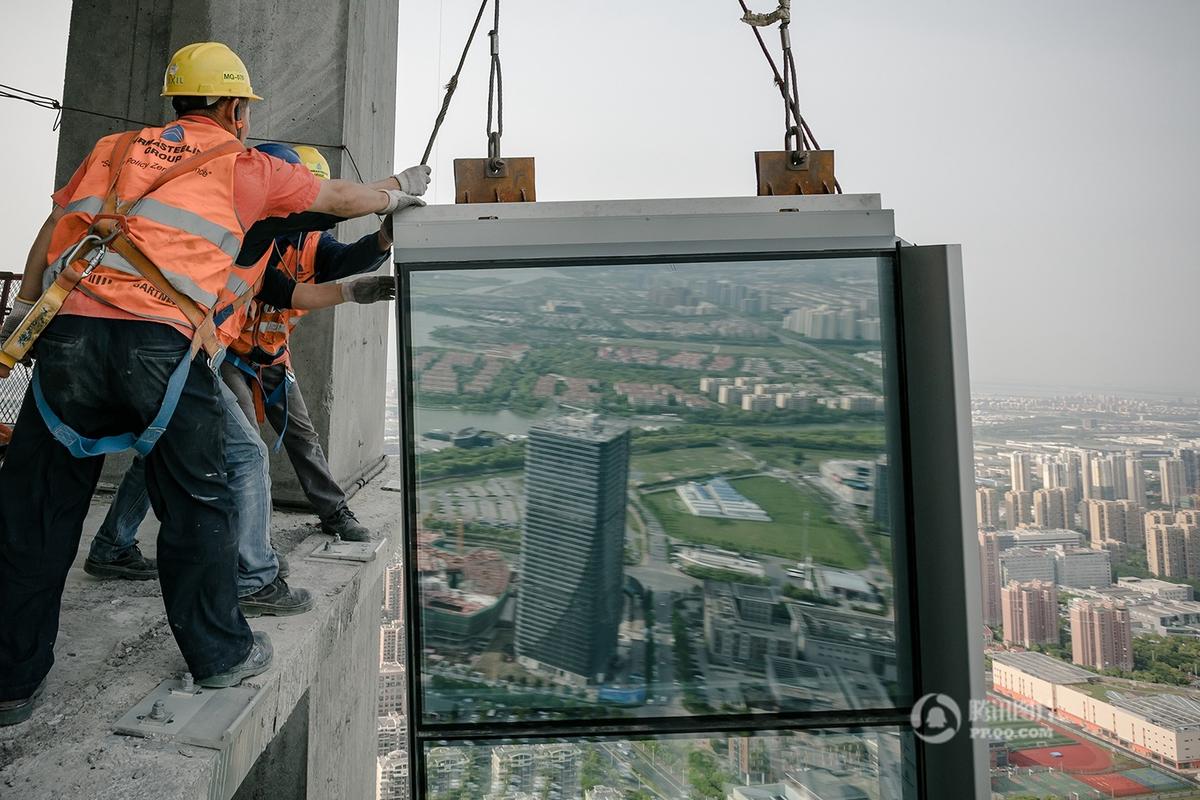 高空舞者：他们在400米云端建设城市(高清组图)