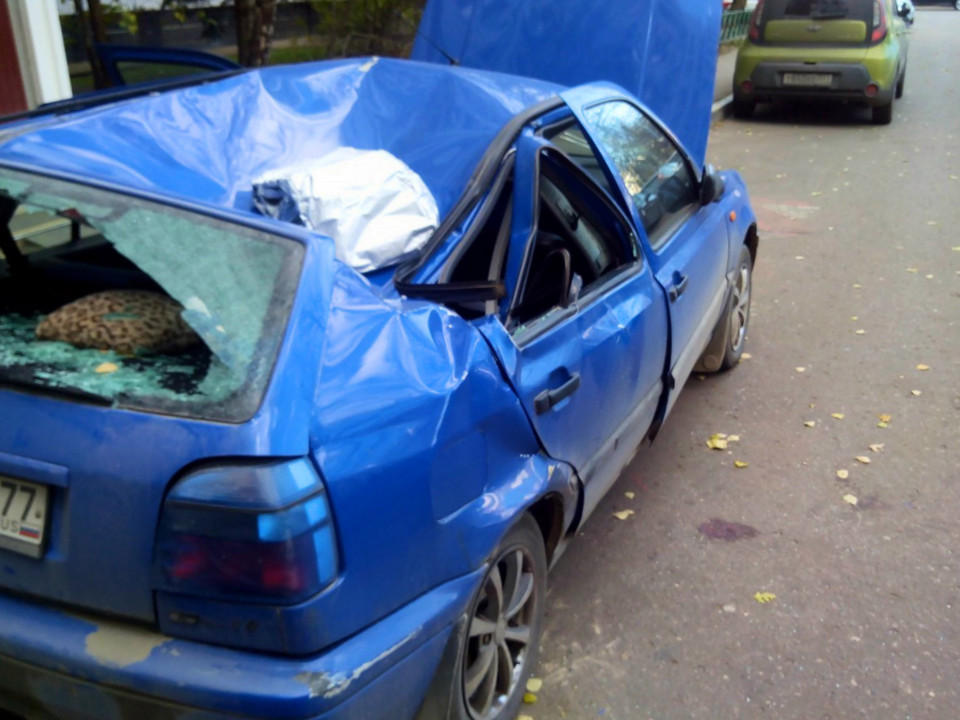 美丽奇迹 少女从17层公寓跌落后生还(组图)