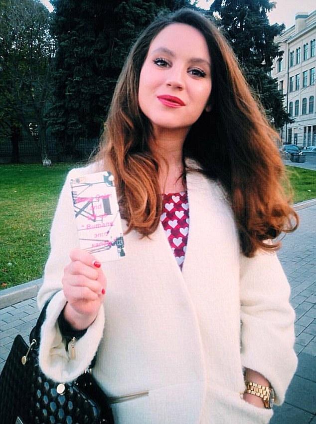 美丽奇迹 少女从17层公寓跌落后生还(组图)