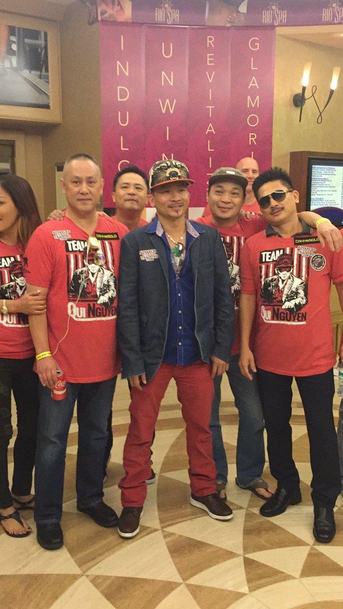 昔日美甲小哥获德州扑克大赛冠军 赢5400万现金奖