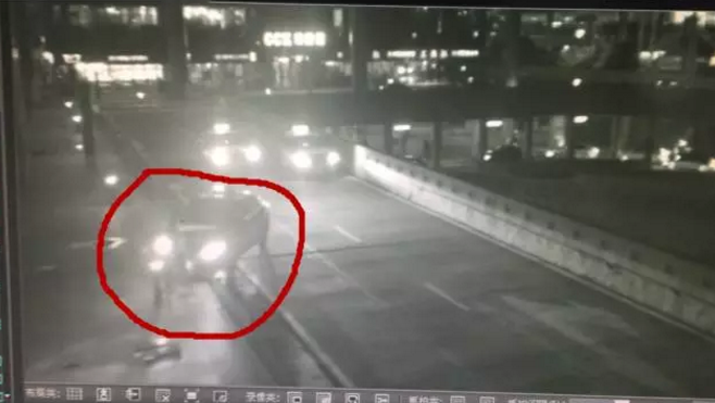 无锡一男子投诉出租车绕路拒付钱 司机挥拳欲