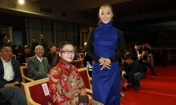 杨丽萍孔雀舞接班人曝光,小彩旗与之擦肩而过(图)