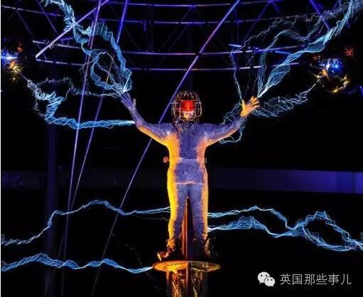 活埋,溺水,枪击…他与死神8次擦肩而过 (组图)