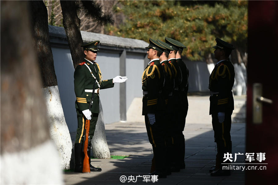 钓鱼台国宾卫士班罕见曝光  彰显国威的国家名片