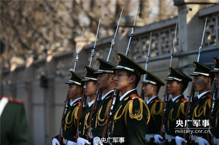 钓鱼台国宾卫士班罕见曝光  彰显国威的国家名片