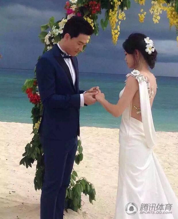 刘翔吴莎被曝秘密完婚 在斐济办特色婚礼 (组图)