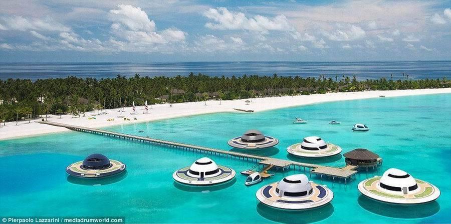 外星人驾驶UFO访问地球?太像了(高清组图)