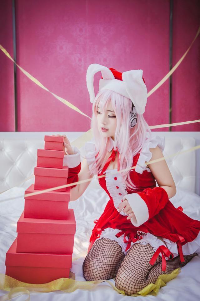 最火爆的索尼子又来了 黑丝长腿cos玉兔女神