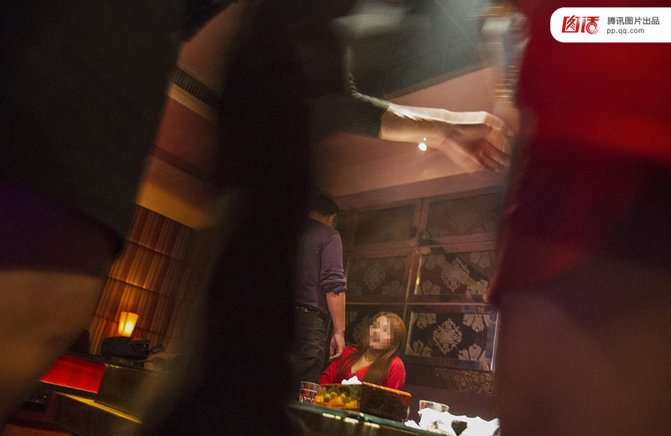 一个中国商人镜头下的浮沉夜总会 失落名利场(图)