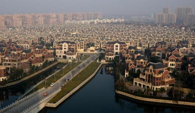 组图:中国威尼斯 全村住别墅建有320亩湖面 - 海阔山遥 - . 组图:中国威尼斯 全村住别墅建有320亩湖面 - 海阔山遥 - .