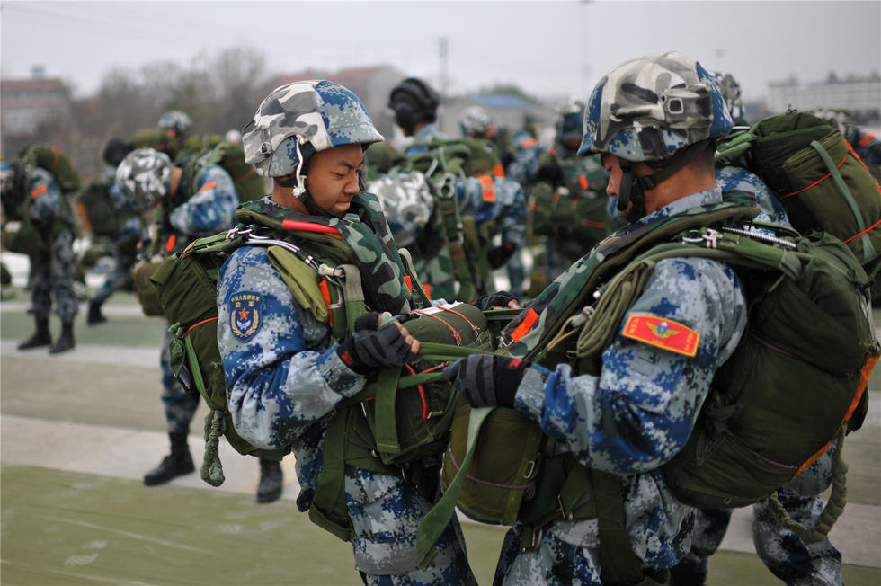 有人知道空15军44师130团的空降兵新兵训练是在湖北