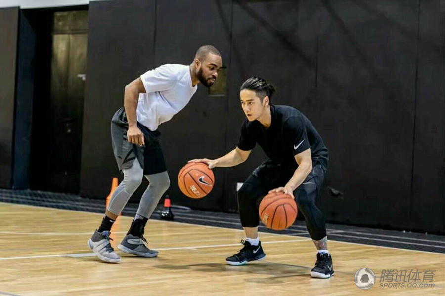 蒋劲夫终圆梦nba 训练照曝光投篮姿势美如画