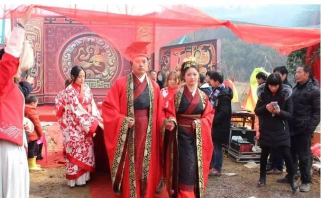 冬季结婚新娘穿搭 汉服,冬季结婚穿什么外套