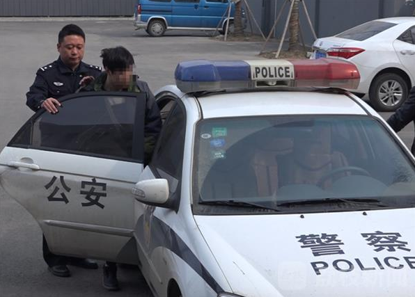 理发师的情人_理发师收入(3)