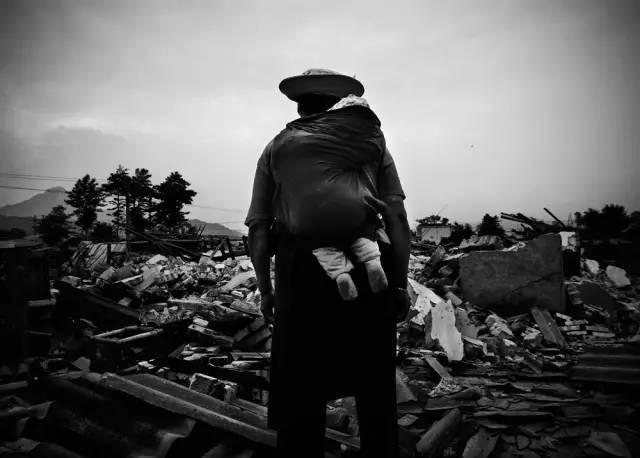 汶川大地震幸存者肖像