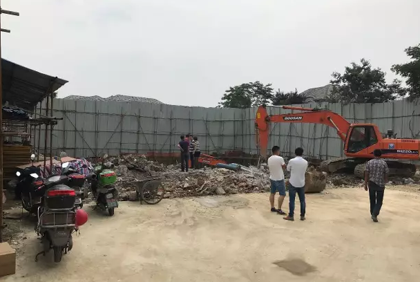 无锡一小区现土豪业主 两千万购别墅将其夷为平地