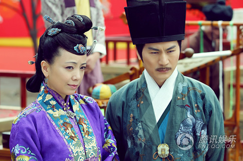 女扮男装组图:《倾城雪》皇宫戏份曝光 董洁女