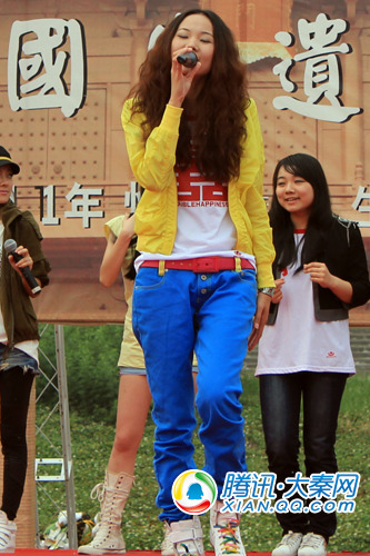 2011快女西安赛区10强拉票 被赞唱的比说的好