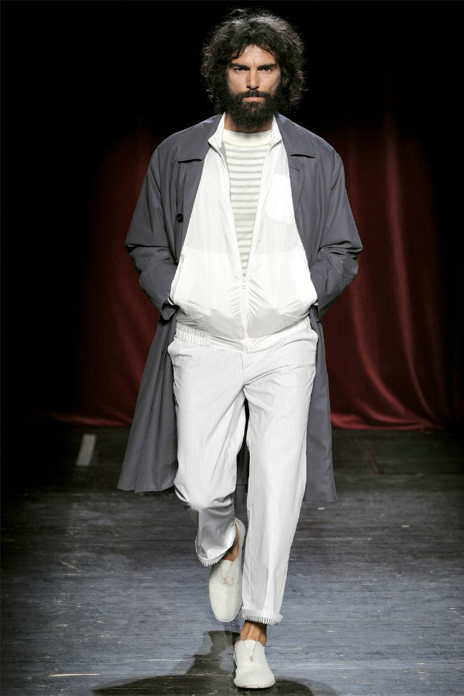 男长头发造型_男长头发发型_长头发的男歌手_高