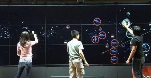 七米宽lcd多触屏触摸游戏 穿越太空身临其境