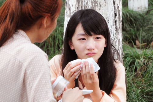 催泪爱情巨制 倾城之泪 发布 周冬雨连夜演哭戏