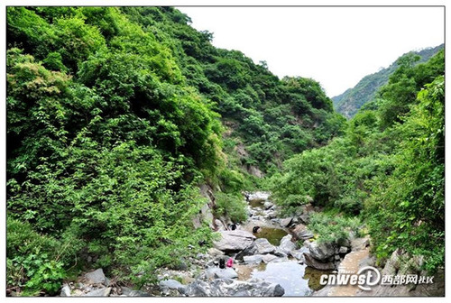 西安周边避暑游 曲峪金龙峡风景区