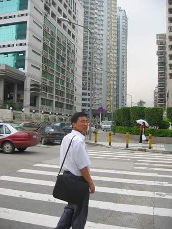 高收入的穷光蛋(2)