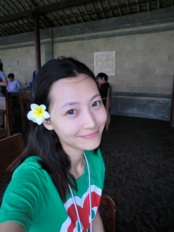 气质取胜 快女杨洋出游私房搭-购物画报 | 拍拍