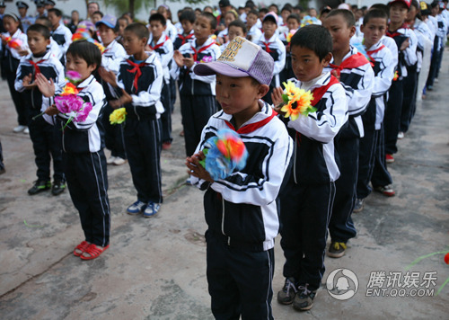 福利院领养孩子的方式 2501087_1200x1000_0.jpg