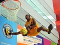 组图：美国花式篮球队香港表演 精彩灌篮不断