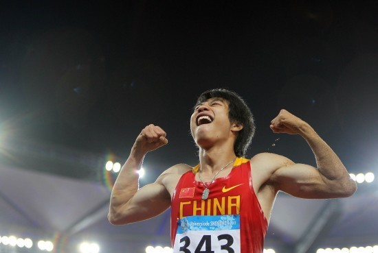 组图:大运会田径男子跳远决赛 苏雄锋夺冠