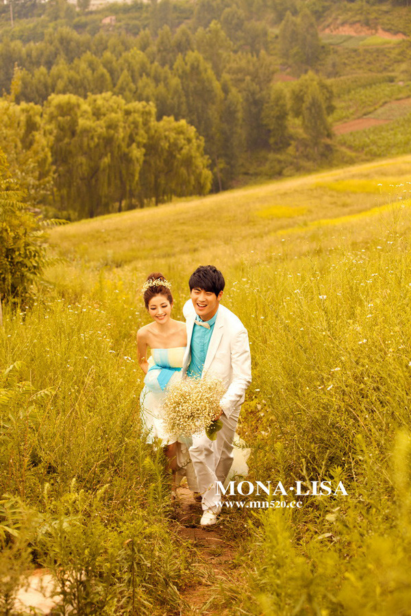 旅游婚纱照受宠 蒙娜丽莎秦岭故事婚纱照