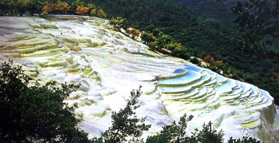 高清:香格里拉白水台风光