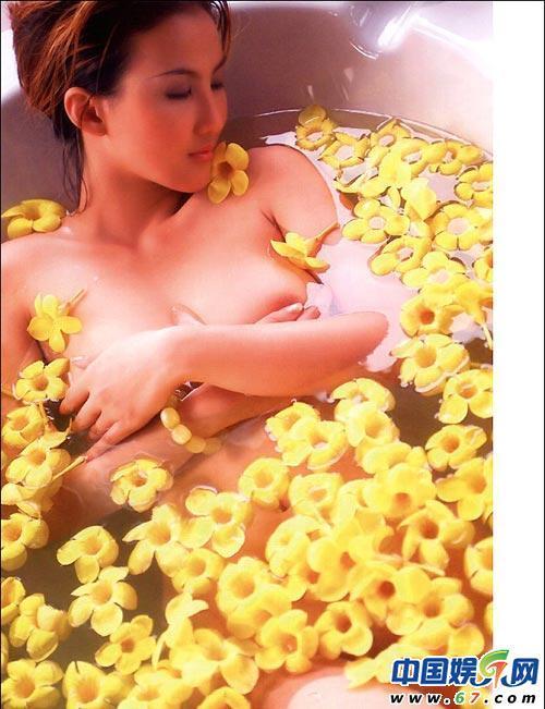 组图:山寨李玟大尺度<em>裸照</em>曝光 秀<em>性感</em>搏出位_