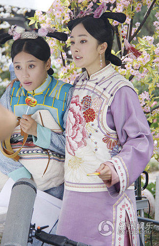 独家探班《宫锁珠帘》 戏中戏晴川为八阿哥息