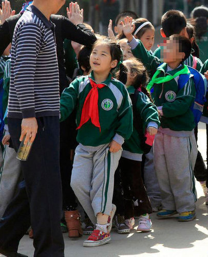 西安有差生绿领巾 包头有优生红校服