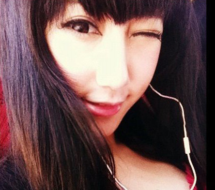 陈冠希嫩模前女友低调返学 否认双方发生性关