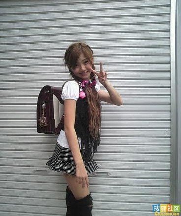 组图:日本小学女生打扮日趋早熟引热议