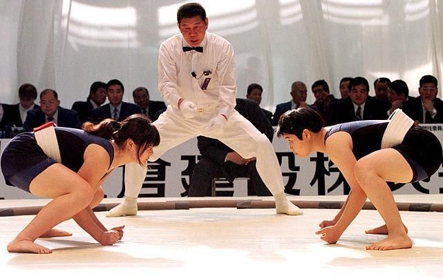 两个相扑选手猜成语_相扑选手