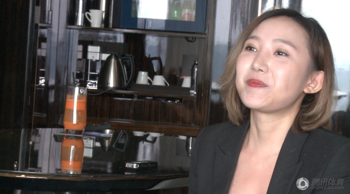 高清:文筱婷表情包 这样的美女老板请来一打