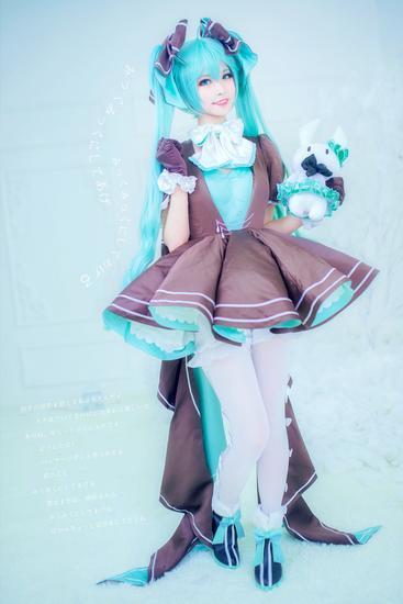 受伤后的初音未来绝美cos