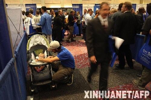 21世纪经济危机_21世纪金融危机众生相 动作惊人一致(2)