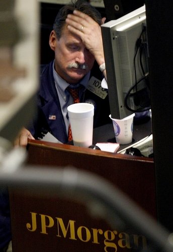 21世纪经济危机_21世纪金融危机众生相 动作惊人一致