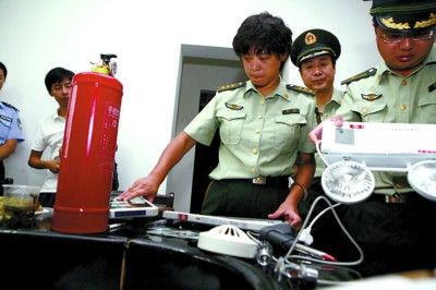 上海消防局开展行动 不明消防产品将封存鉴定